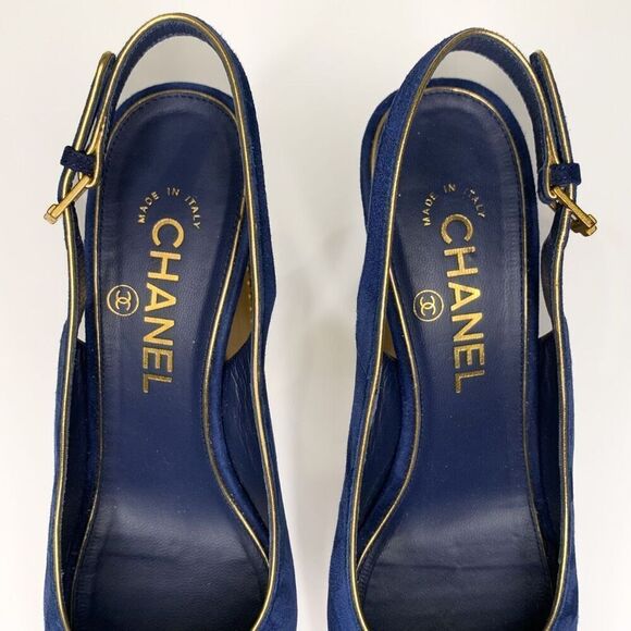 Chanel Blue Suede Gold Studded Interlocking C Slingback Heels EU 37 US 6-6.5 - Picture 5 of 12